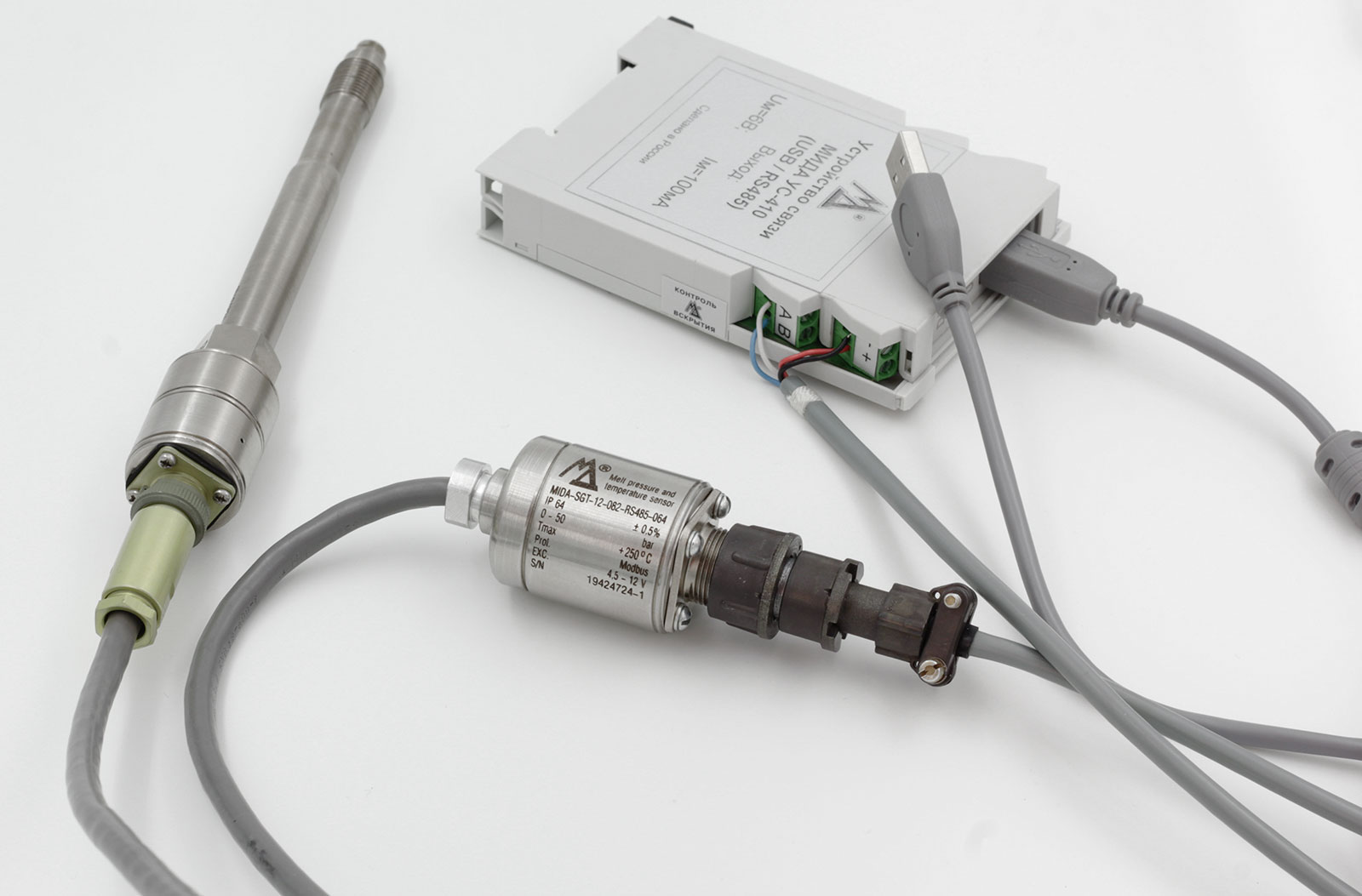 Melt pressure and temperature sensor